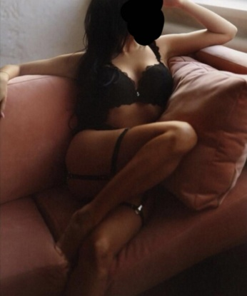 Я знаю, как удовлетворить мужчину в постели и побаловать его нежностью и лаской. У меня есть масса возможностей для нашего встречи: классический секс, оральный секс и многое другое. Я гарантирую полное удовлетворение и беззаботный отдых. У меня есть отличные отзывы и предоставляю фото, чтобы ты мог убедиться в моей привлекательности. Живу я в Москве, городе страсти и возможностей. Так что, давай сбросим все ограничения и насладимся взаимным наслаждением. 😉😘 14732, 25 лет